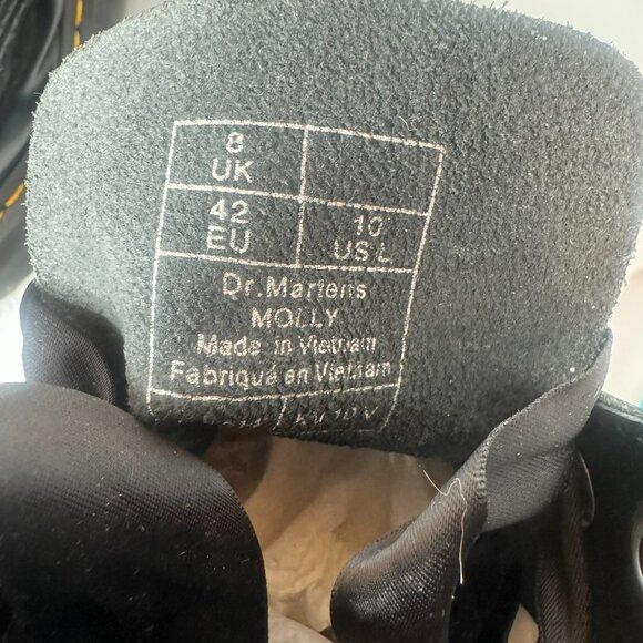 New Dr. Martens Molly Boots - Picture 7 of 7